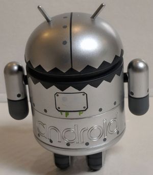 chompsky back  600